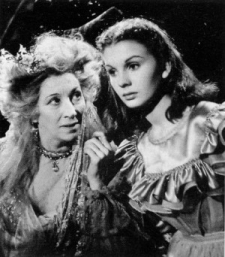 Jean Simmons (young Estella) with Martita Hunt (Miss Havisham) in David Lean's 1956 film of Great Expectations