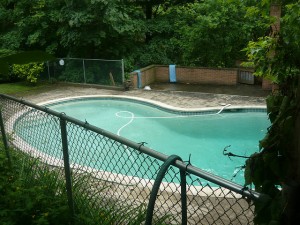 Swimming Pool in the Backyard by PinkMoose on flickr